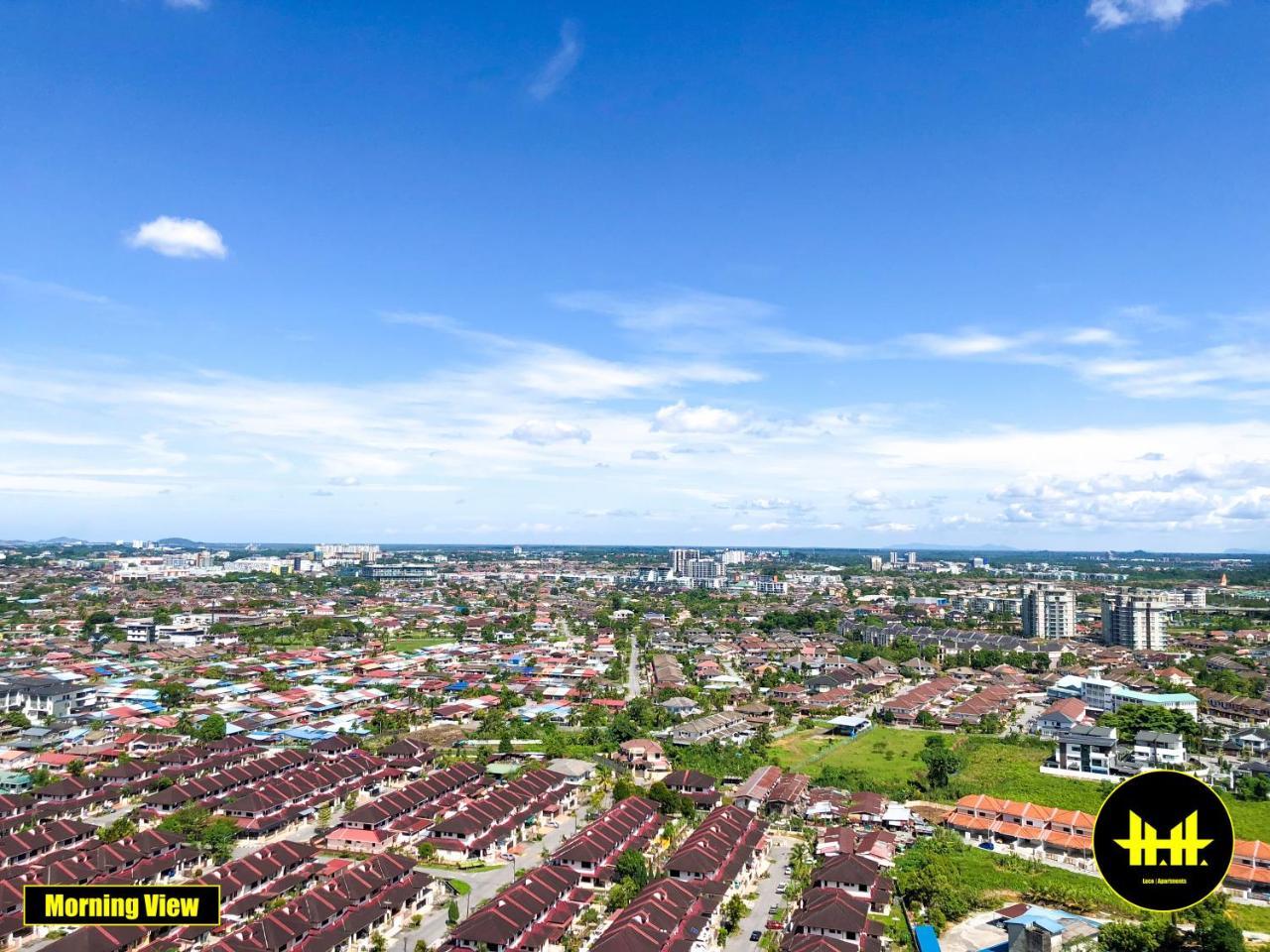 Luco Apartments @ Imperial Suites كوشنج المظهر الخارجي الصورة