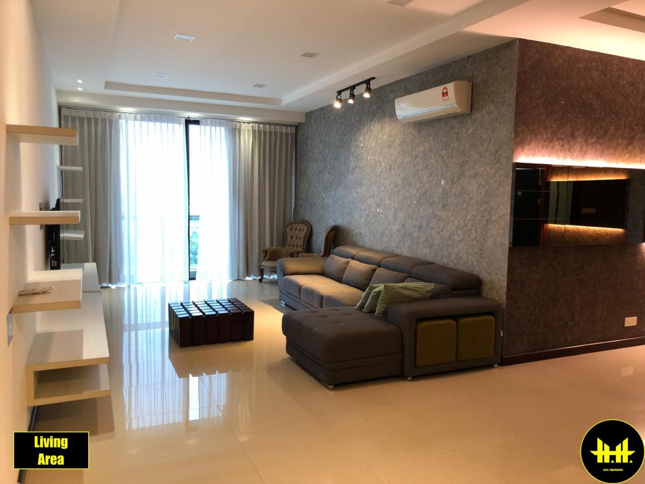 Luco Apartments @ Imperial Suites كوشنج المظهر الخارجي الصورة