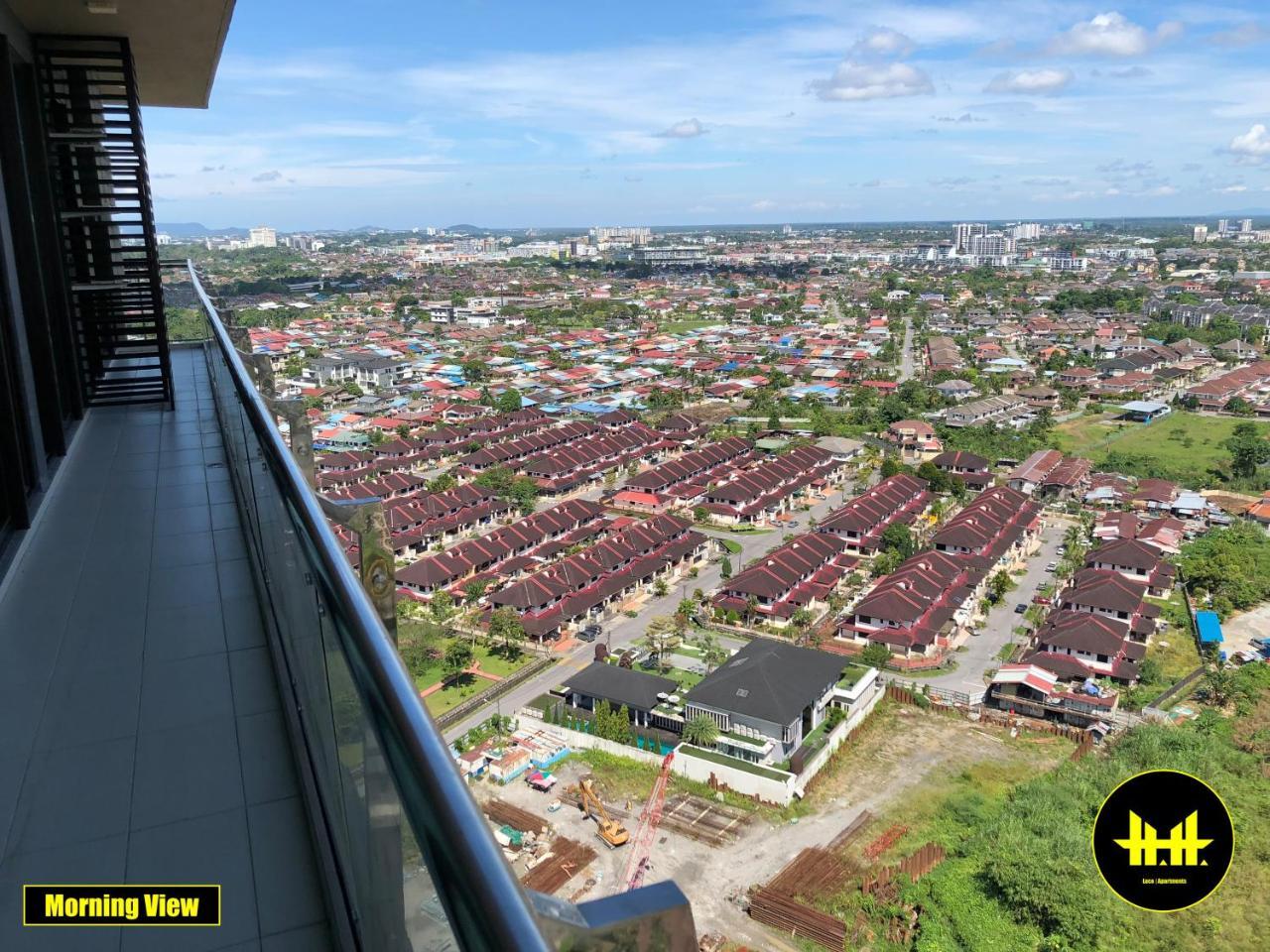Luco Apartments @ Imperial Suites كوشنج المظهر الخارجي الصورة