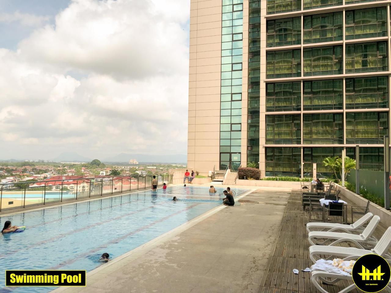 Luco Apartments @ Imperial Suites كوشنج المظهر الخارجي الصورة