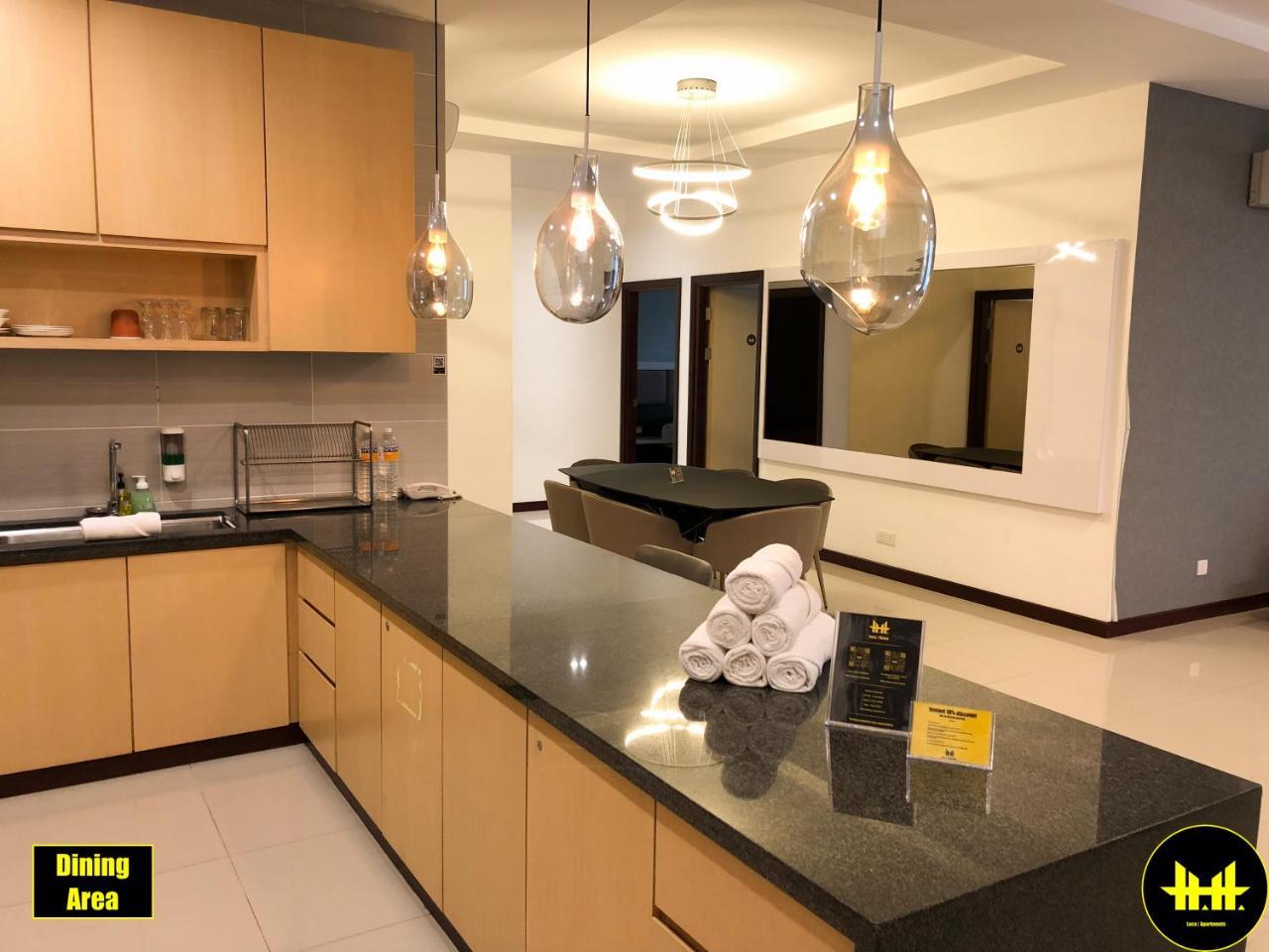 Luco Apartments @ Imperial Suites كوشنج المظهر الخارجي الصورة