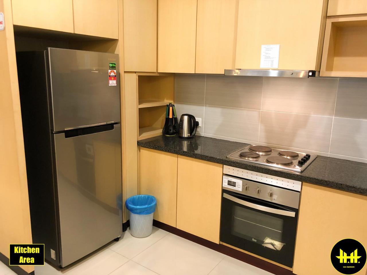 Luco Apartments @ Imperial Suites كوشنج المظهر الخارجي الصورة