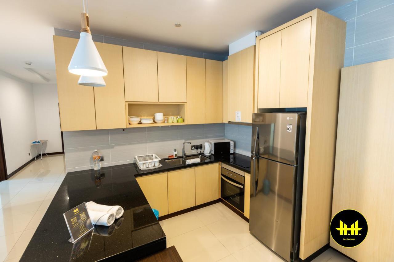 Luco Apartments @ Imperial Suites كوشنج المظهر الخارجي الصورة