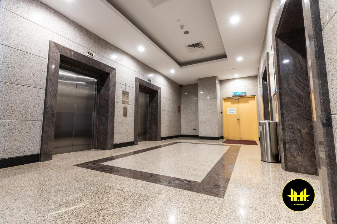 Luco Apartments @ Imperial Suites كوشنج المظهر الخارجي الصورة