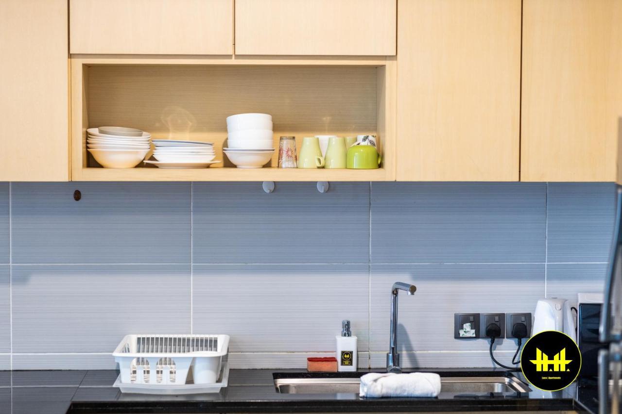 Luco Apartments @ Imperial Suites كوشنج المظهر الخارجي الصورة